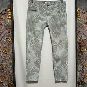 CAbi Size 2 Tropical Leaf Print Skinny Jeans